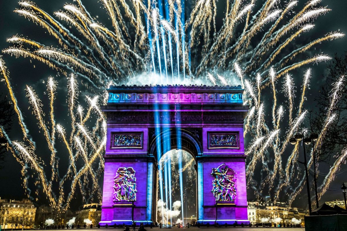 Découvrez où se rendre pour vivre le magnifique feu d'artifice du Nouvel An  à Paris !