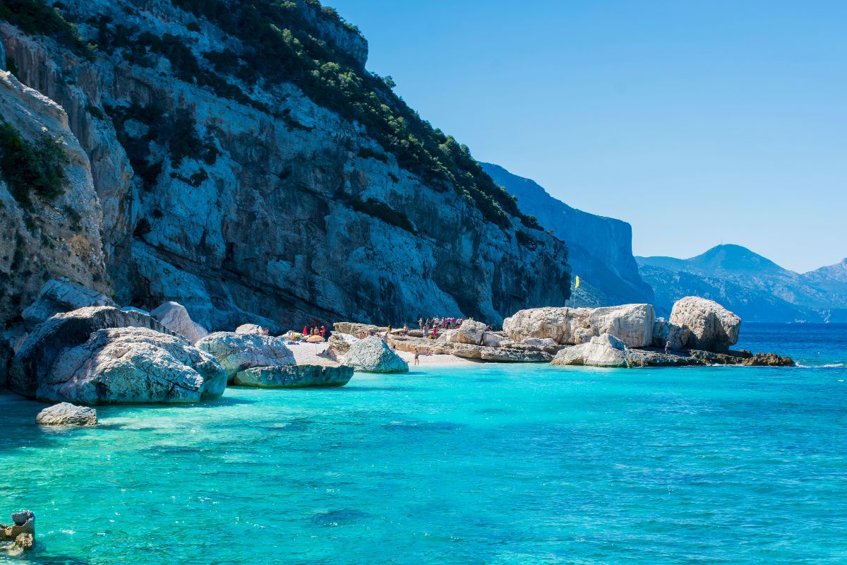 Les 10 plus belles plages paradisiaques de Sardaigne en 2024