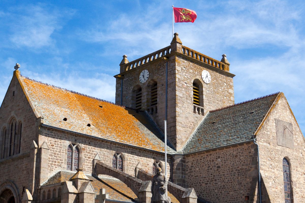 Les plus beaux villages de la Presqu’île de Crozon en 2024