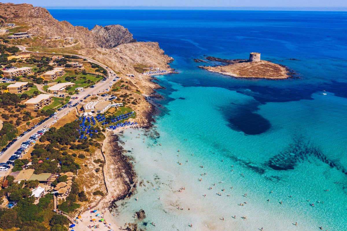 Les 10 plus belles plages paradisiaques de Sardaigne en 2024