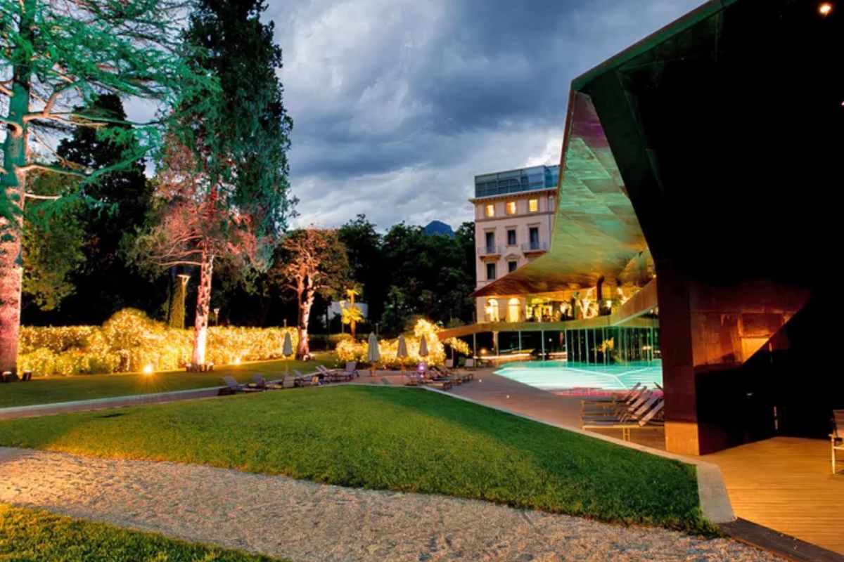 Hotel piscine lac de garde