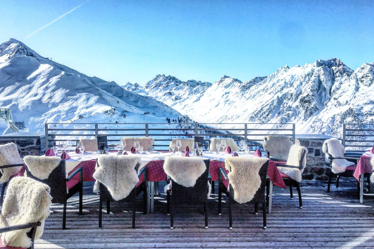 Les 10 meilleurs restaurants d’altitude en 2024