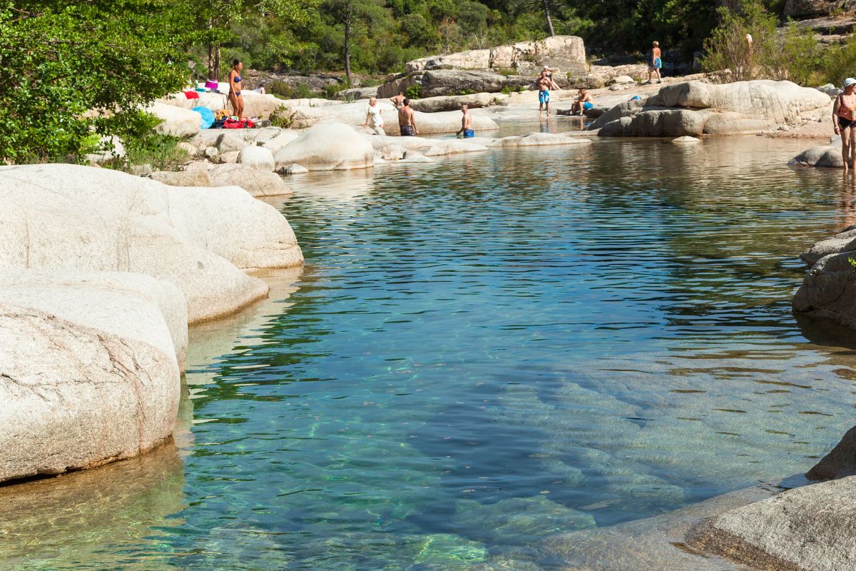 Les 5 meilleures piscines naturelles en Corse en 2024