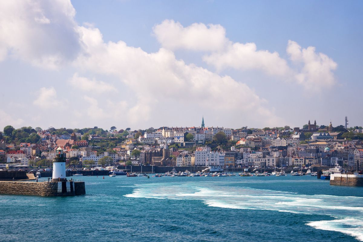 Quelle île choisir entre Jersey et Guernesey ?