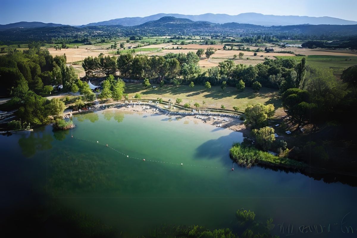 Le plan d'eau de Cadenet