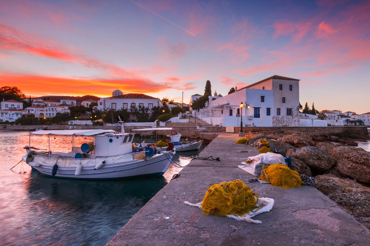 Top 7 des plus belles îles proches d’Athènes en 2024