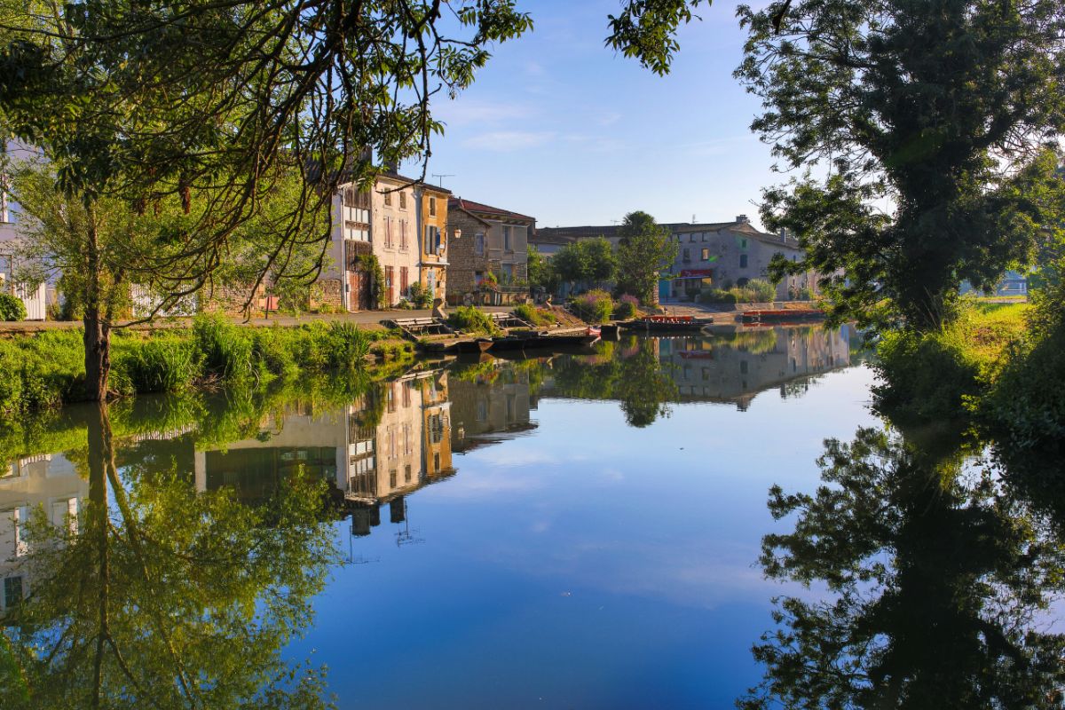 Marais poitevin ville principale