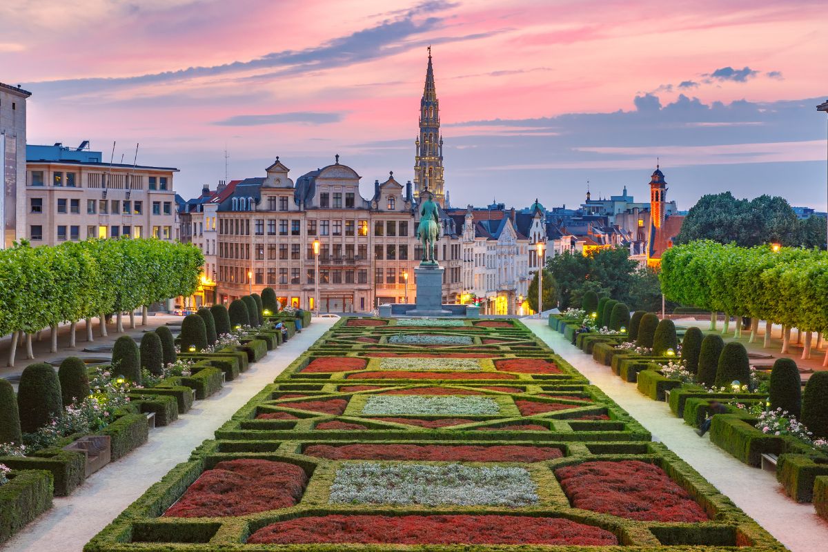 Bruxelle ou Bruges : Quelle destination choisir pour 2025 ?