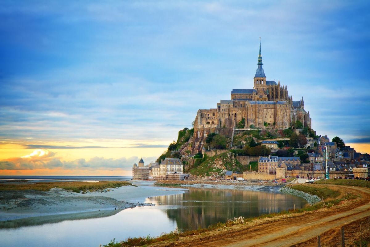 Comment se rendre au mont-saint-michel depuis Paris ?