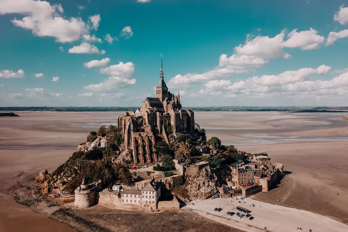 Comment se rendre au mont-saint-michel depuis Paris ?